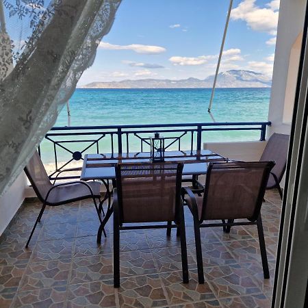Korinthian Sea View Apartment Nerántza Exterior photo